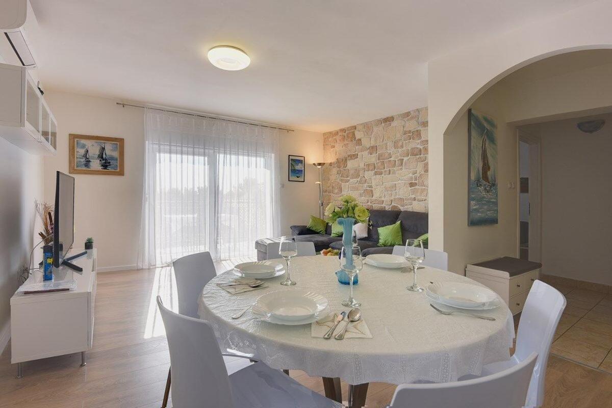 Apartment Zajec プレマントゥーラ エクステリア 写真