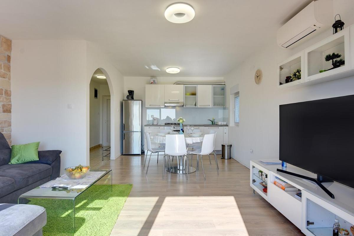 Apartment Zajec プレマントゥーラ エクステリア 写真