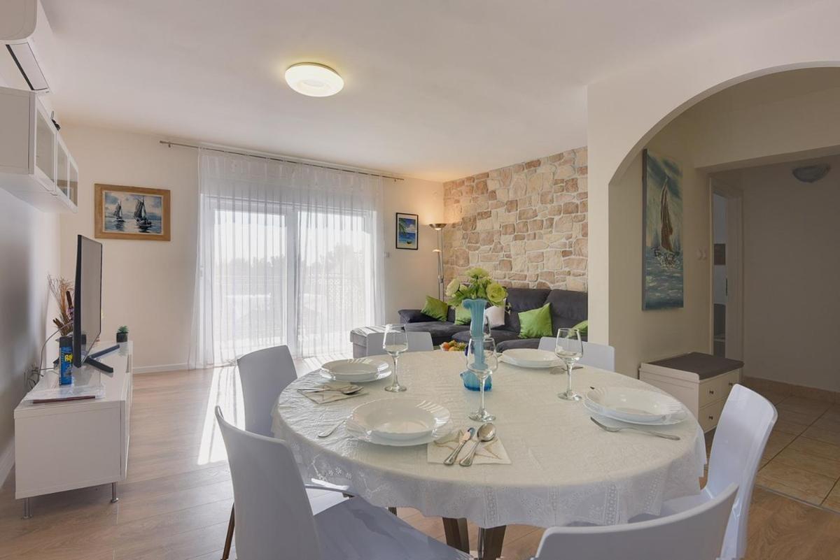Apartment Zajec プレマントゥーラ エクステリア 写真